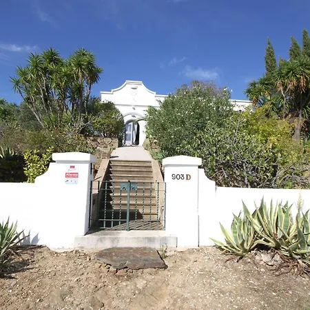 Escola Primaria Гостевой дом 4*