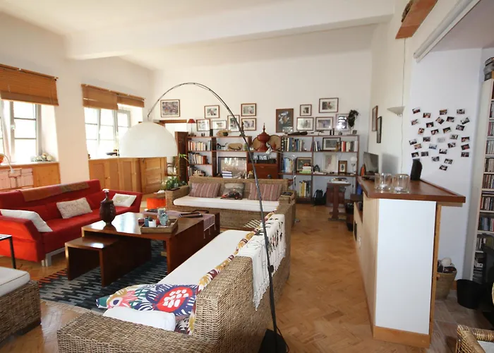 Escola Primaria 4* 塔维拉